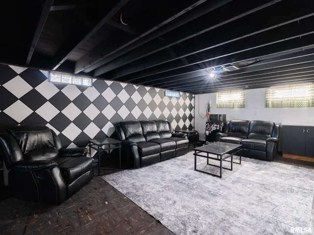 $189,900 | 4901 West Pfeiffer Road, Bartonville, IL 61607