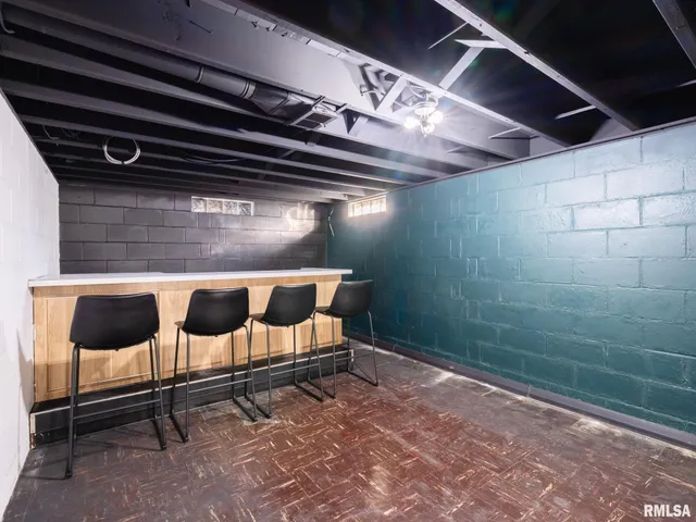 $189,900 | 4901 West Pfeiffer Road, Bartonville, IL 61607