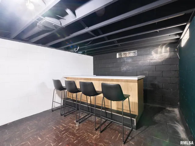 $189,900 | 4901 West Pfeiffer Road, Bartonville, IL 61607