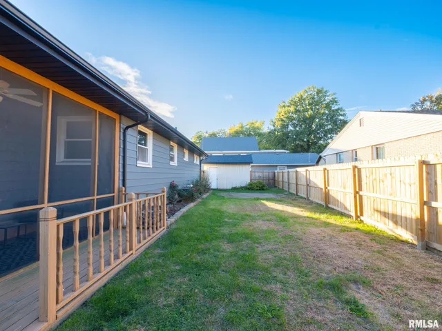 $189,900 | 4901 West Pfeiffer Road, Bartonville, IL 61607