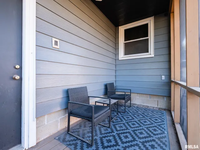 $189,900 | 4901 West Pfeiffer Road, Bartonville, IL 61607