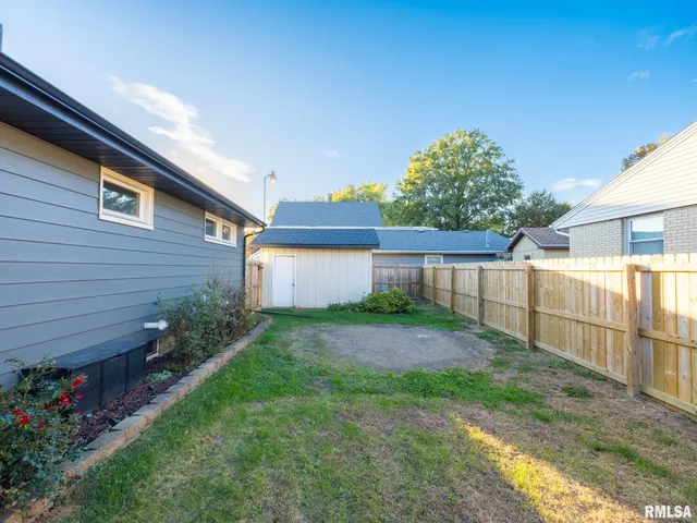 $189,900 | 4901 West Pfeiffer Road, Bartonville, IL 61607