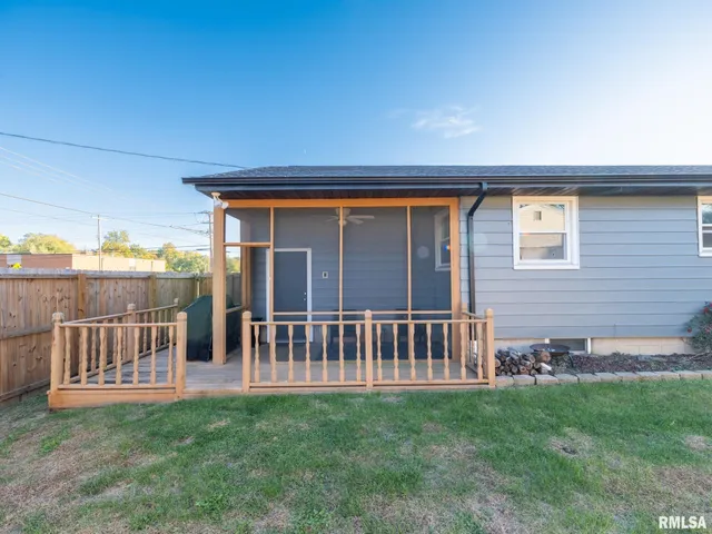 $189,900 | 4901 West Pfeiffer Road, Bartonville, IL 61607