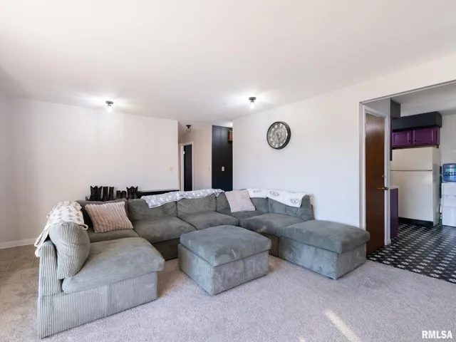 $189,900 | 4901 West Pfeiffer Road, Bartonville, IL 61607