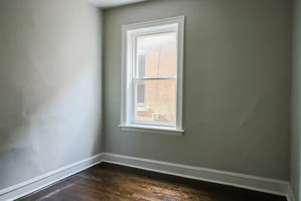 $1,675 | 6633 South Campbell Avenue, Unit 2, Chicago, IL 60629