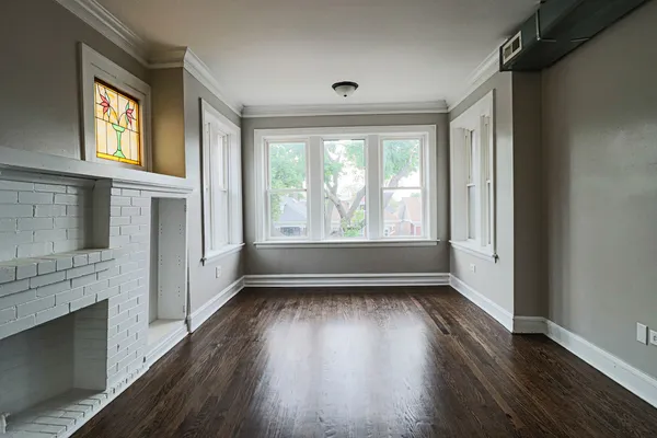 $1,675 | 6633 South Campbell Avenue, Unit 2, Chicago, IL 60629