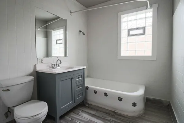 $1,675 | 6633 South Campbell Avenue, Unit 2, Chicago, IL 60629