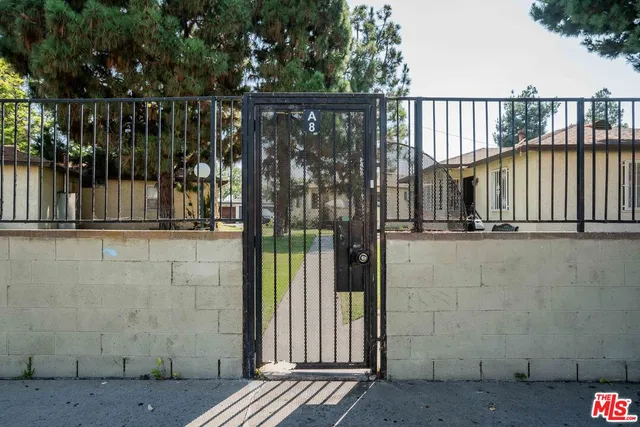 $370,000 | 23607 Idabel Avenue, Carson, CA 90745