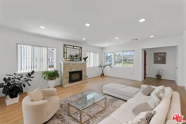 $1,395,000 | 1430 North Dominion Avenue, Pasadena, CA 91104