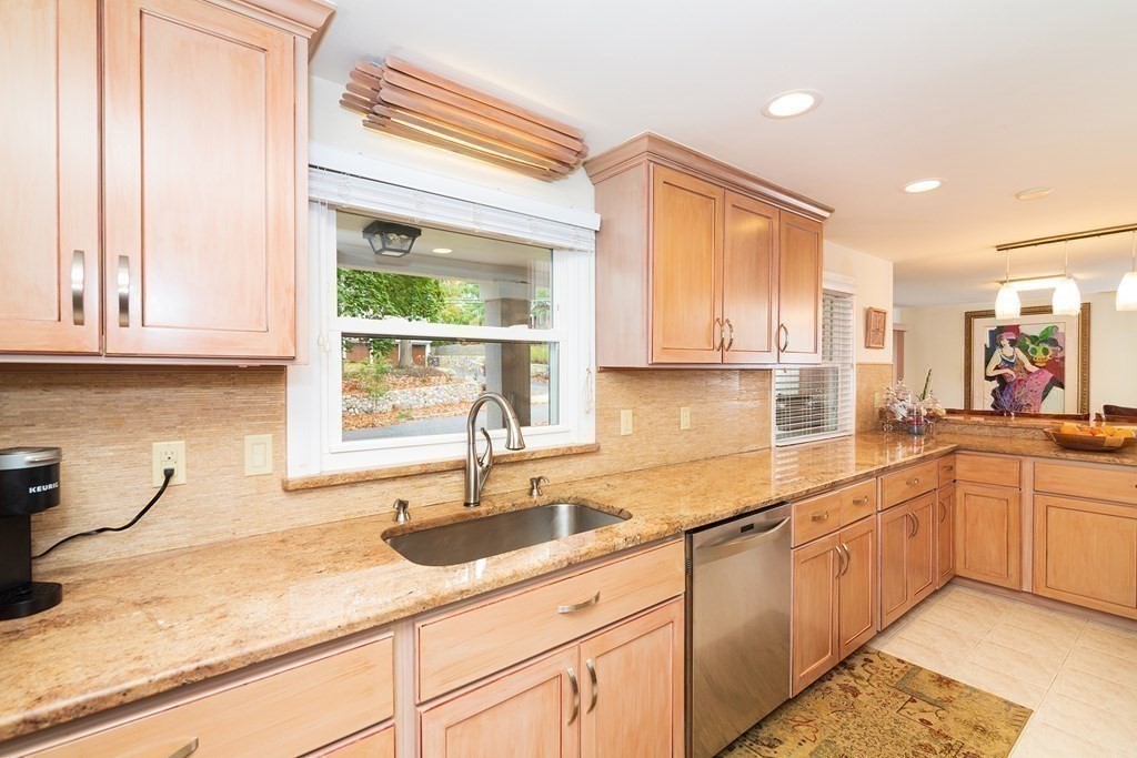 48 Goddard Street Newton, MA 02461 - Photo 8 of 37