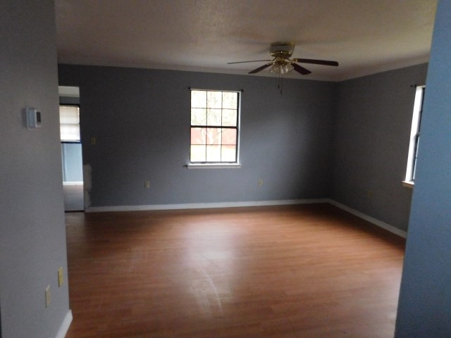 514 Linda Court Foley, AL 36535 - Photo 2 of 17 Living Room