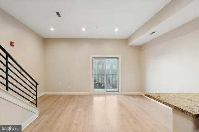 $324,900 | 1527 Fairmount Avenue, Unit 2R, Philadelphia, PA 19130