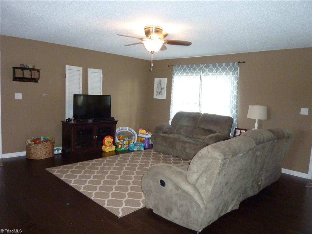 2371 Cid Road Lexington, NC 27292 - Photo 3 of 20
