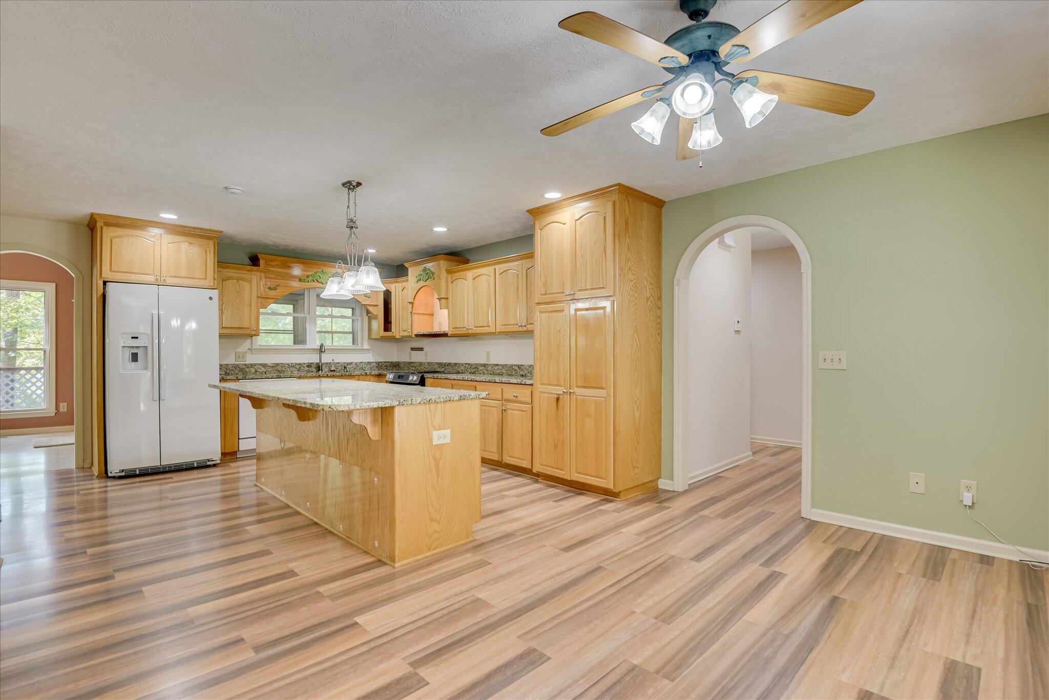 98 Bream Oak Road Trenton, SC 29847 - Photo 6 of 75 98 Bream Oak (26)