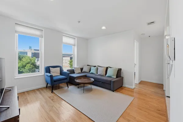 $2,700 | 457 2nd Street, Unit 6, Hoboken, NJ 07030