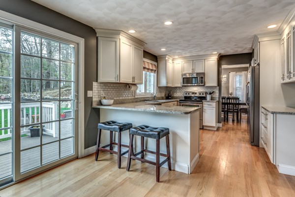 36 Riverside Drive North Reading, MA 01864 - Photo 10 of 27 Gallery Image 10