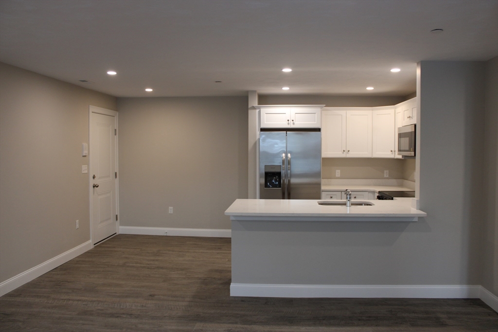 192 Central Street, Unit G Avon, MA 02322 - Photo 5 of 22