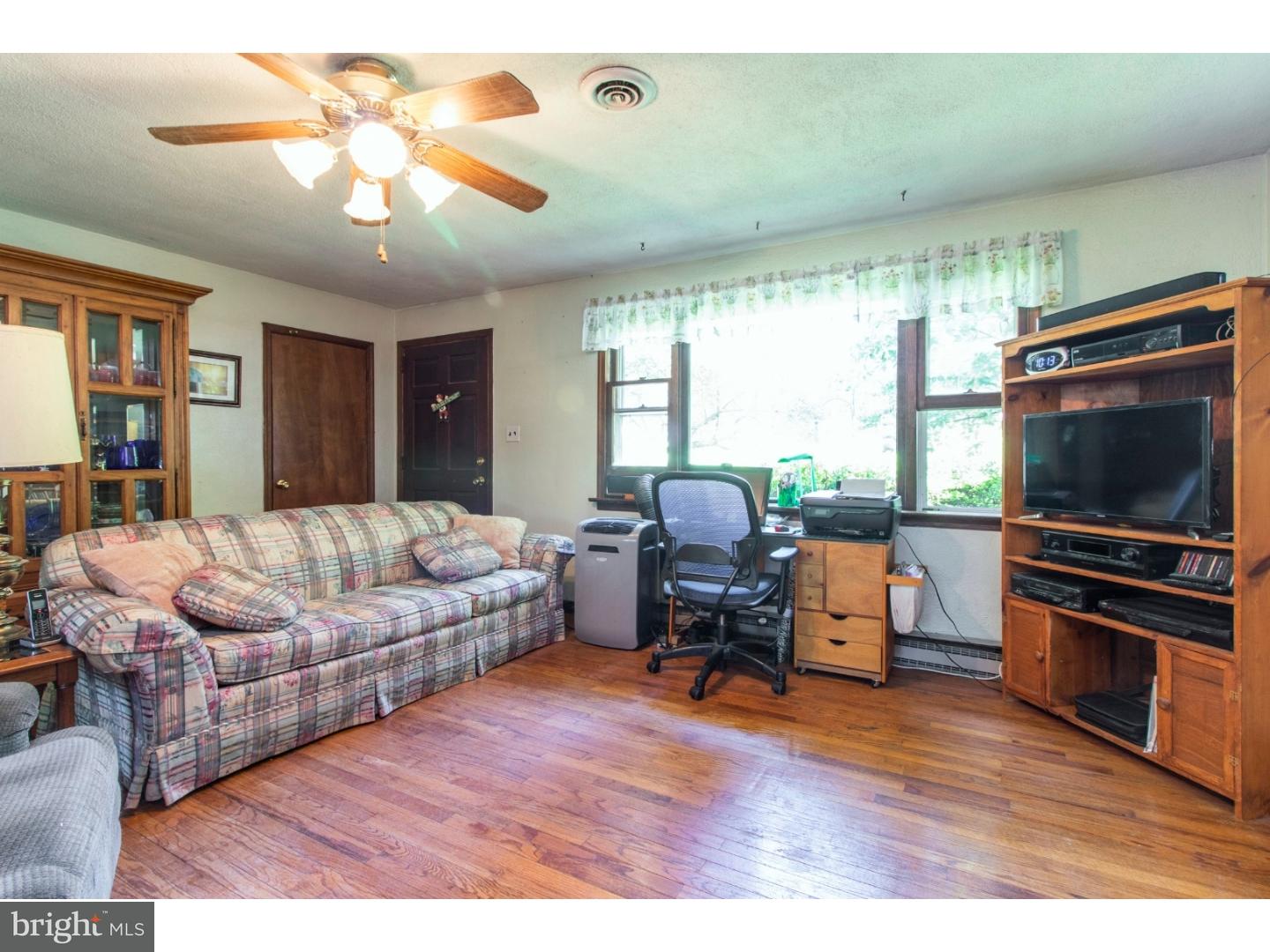 1522 Temple Road Pottstown, PA 19465 - Photo 5 of 21 Gallery Image 5