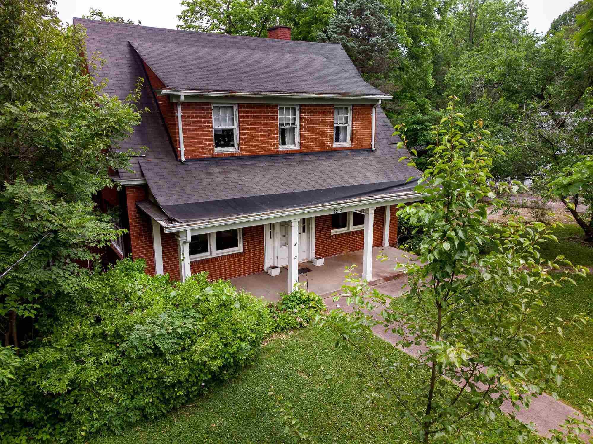 3919 Stringtown Road Evansville, IN 47711 - Photo 11 of 36 Gallery Image 11