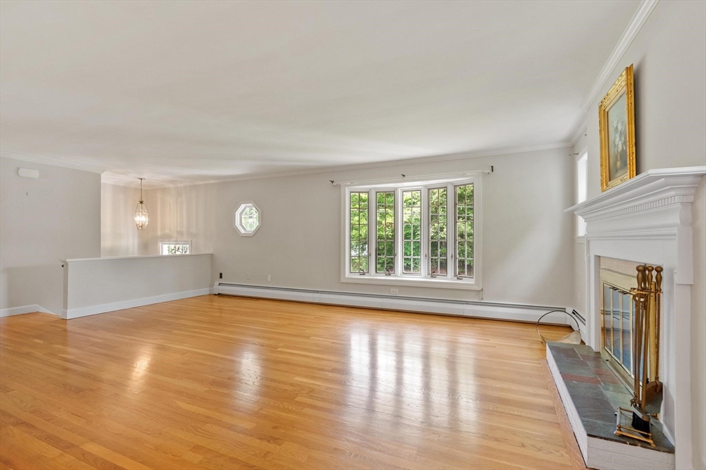 305 High St Extension Lancaster, MA 01523 - Photo 4 of 42 Gallery Image 4