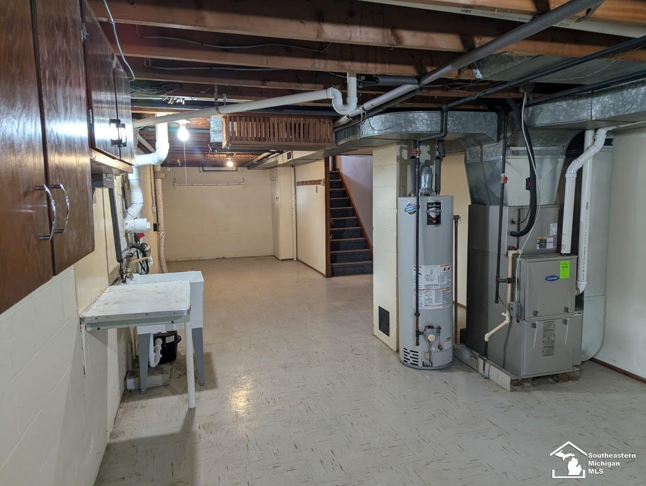 1261 Stewart Road Monroe, MI 48162 - Photo 23 of 31 50193234-224c78fd-a5b1-4789-8ecf-64e90ba34de2.JPG
