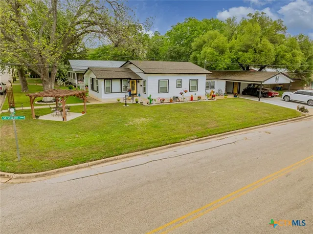 $235,000 | 104 Bright Street, Gonzales, TX 78629