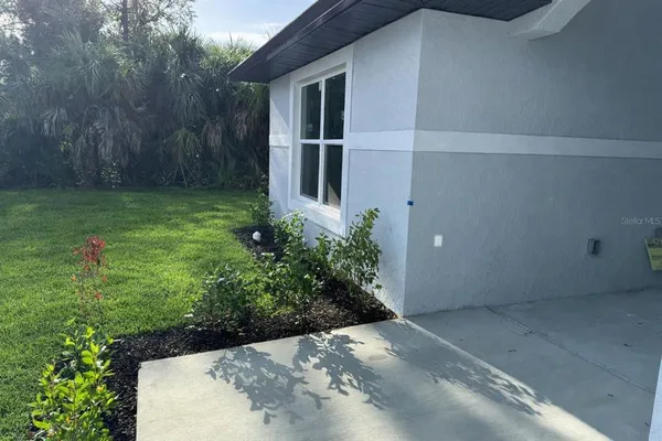 $2,100 | 2365 Hereford Avenue, North Port, FL 34286