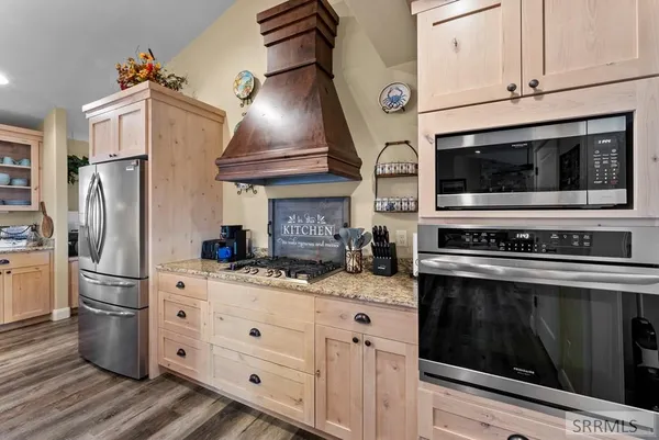 $1,000,000 | 2786 East 500 Road North, St. Anthony, ID 83445