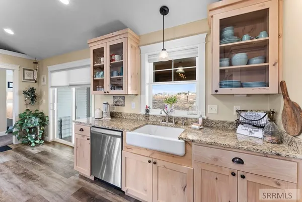 $1,000,000 | 2786 East 500 Road North, St. Anthony, ID 83445