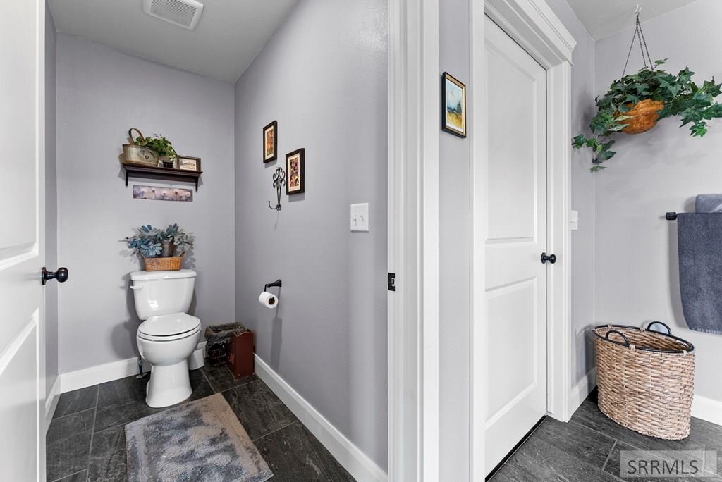 2786 East 500 Road North St. Anthony, ID 83445 - Photo 20 of 75 Master Bath