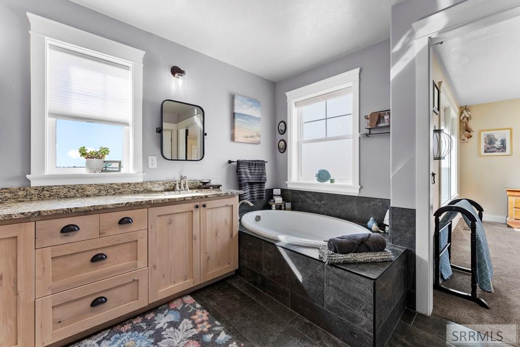 2786 East 500 Road North St. Anthony, ID 83445 - Photo 21 of 75 Master Bath Soaker tub with views