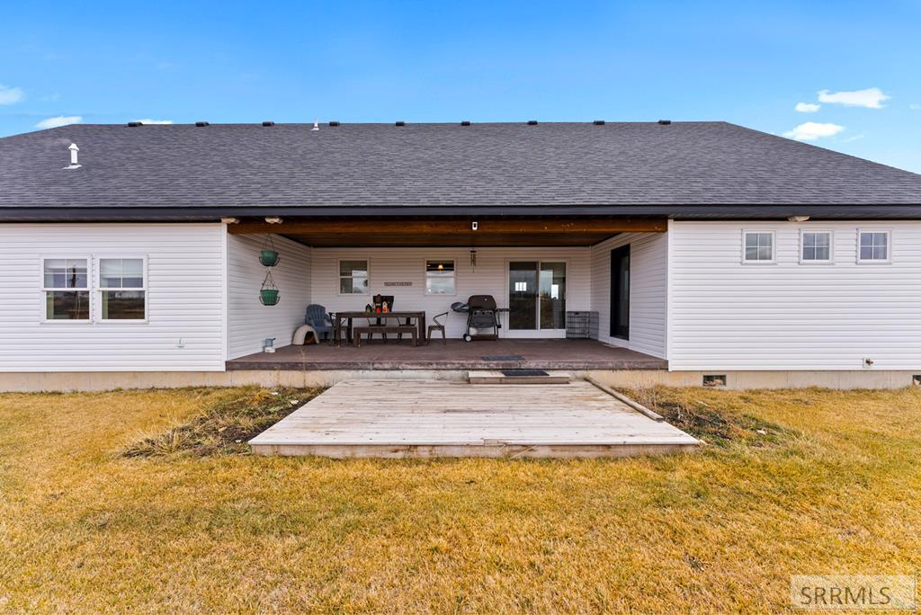 2786 East 500 Road North St. Anthony, ID 83445 - Photo 41 of 75 West facing covered and open decks
