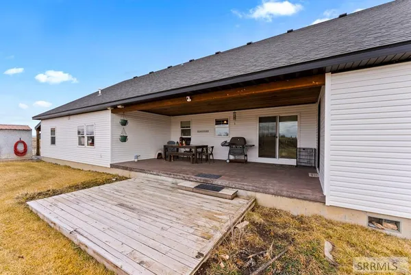 $1,000,000 | 2786 East 500 Road North, St. Anthony, ID 83445