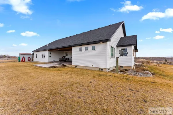 $1,000,000 | 2786 East 500 Road North, St. Anthony, ID 83445