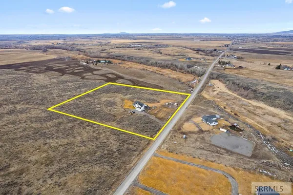 $1,000,000 | 2786 East 500 Road North, St. Anthony, ID 83445