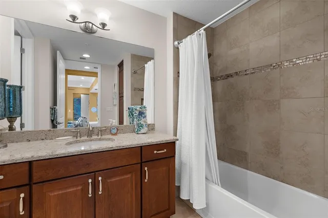 $4,500 | 395 Aruba Circle, Unit 401, Bradenton, FL 34209