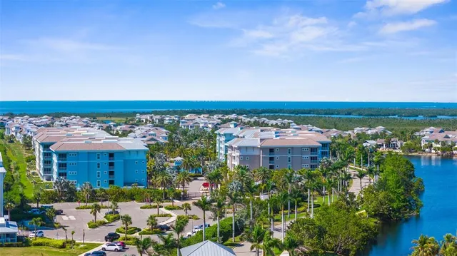 $4,500 | 395 Aruba Circle, Unit 401, Bradenton, FL 34209