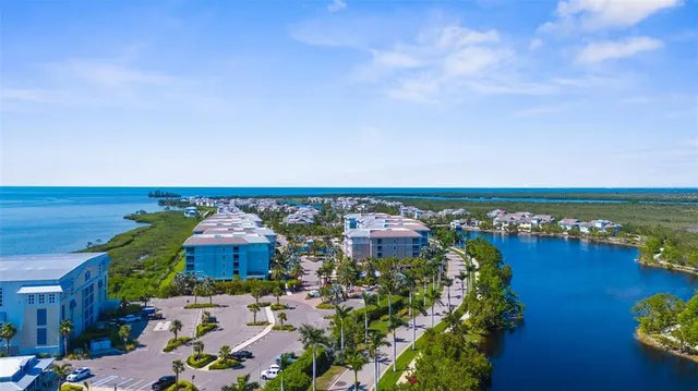 $4,500 | 395 Aruba Circle, Unit 401, Bradenton, FL 34209