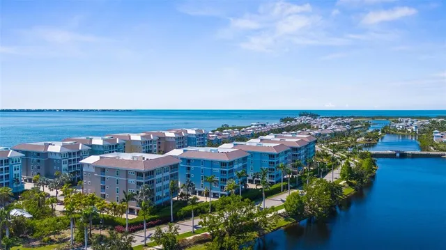 $4,500 | 395 Aruba Circle, Unit 401, Bradenton, FL 34209