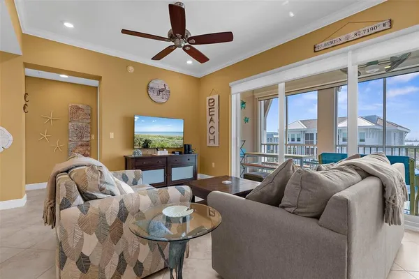 $4,500 | 395 Aruba Circle, Unit 401, Bradenton, FL 34209