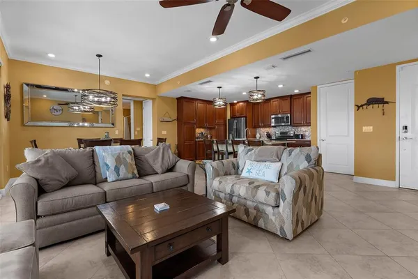 $4,500 | 395 Aruba Circle, Unit 401, Bradenton, FL 34209