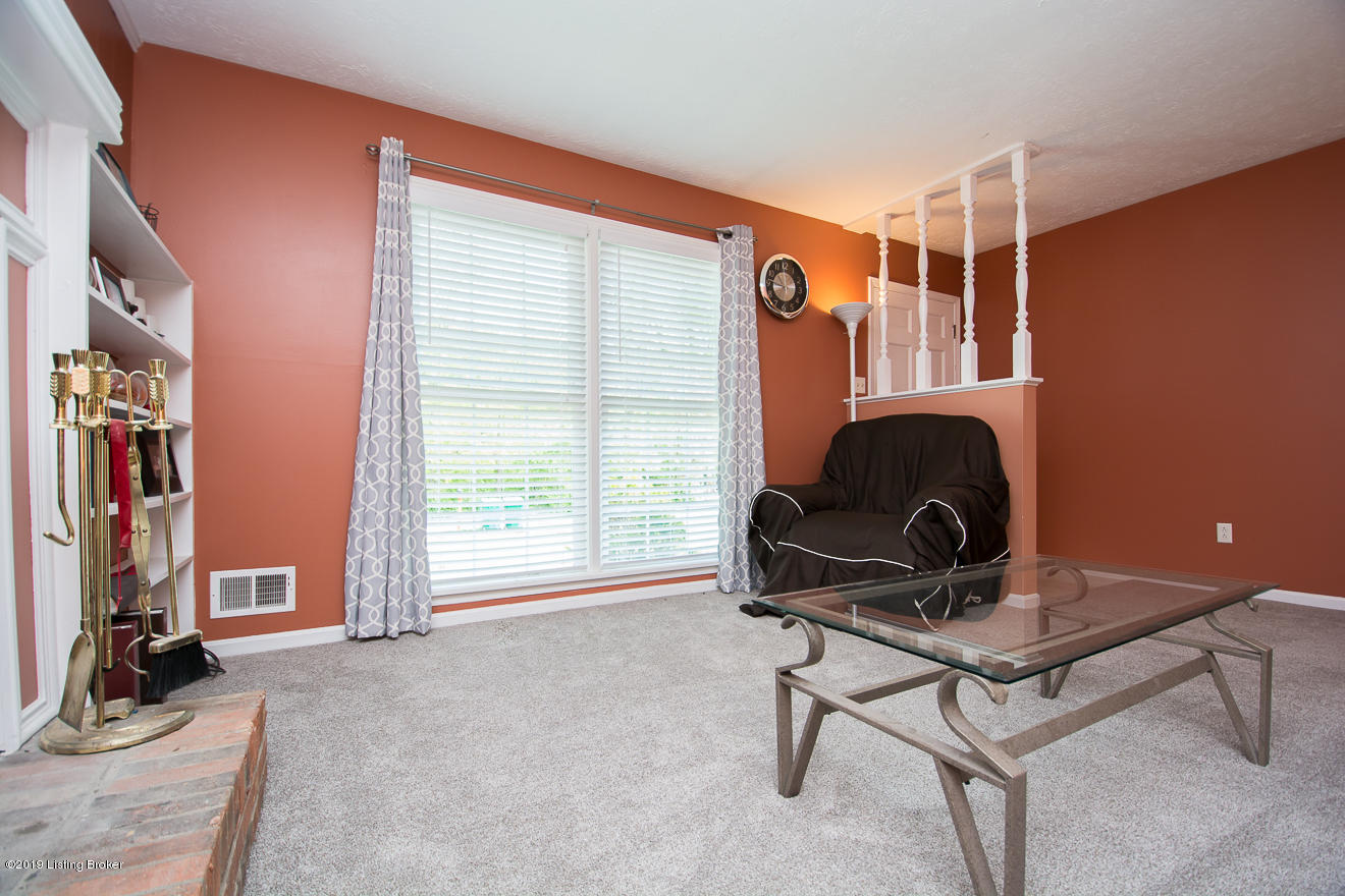 9614 Fairground Road Louisville, KY 40291 - Photo 6 of 38 Fairground-22