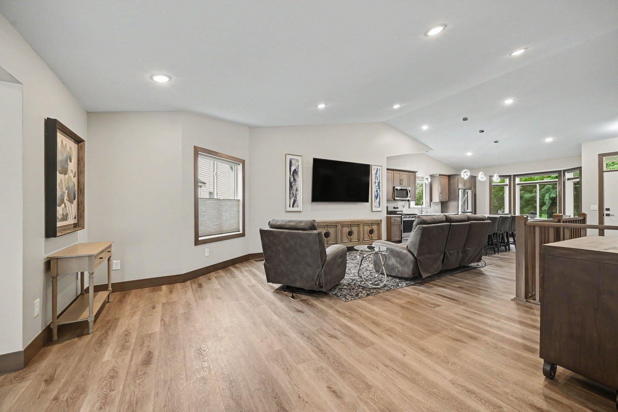 15824 Cicerone Path Rosemount, MN 55068 - Photo 11 of 42