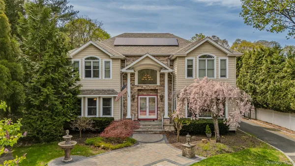 $1,399,000 | 138 Cambon Avenue, St. James, NY 11780