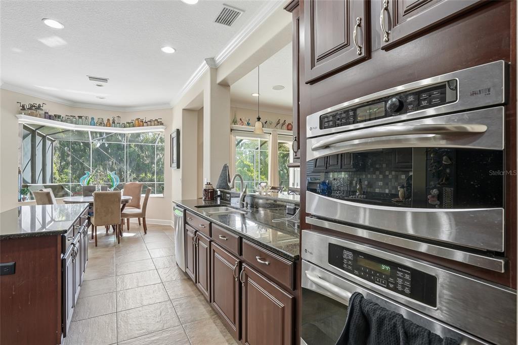 11403 Biddeford Place New Port Richey, FL 34654 - Photo 13 of 78