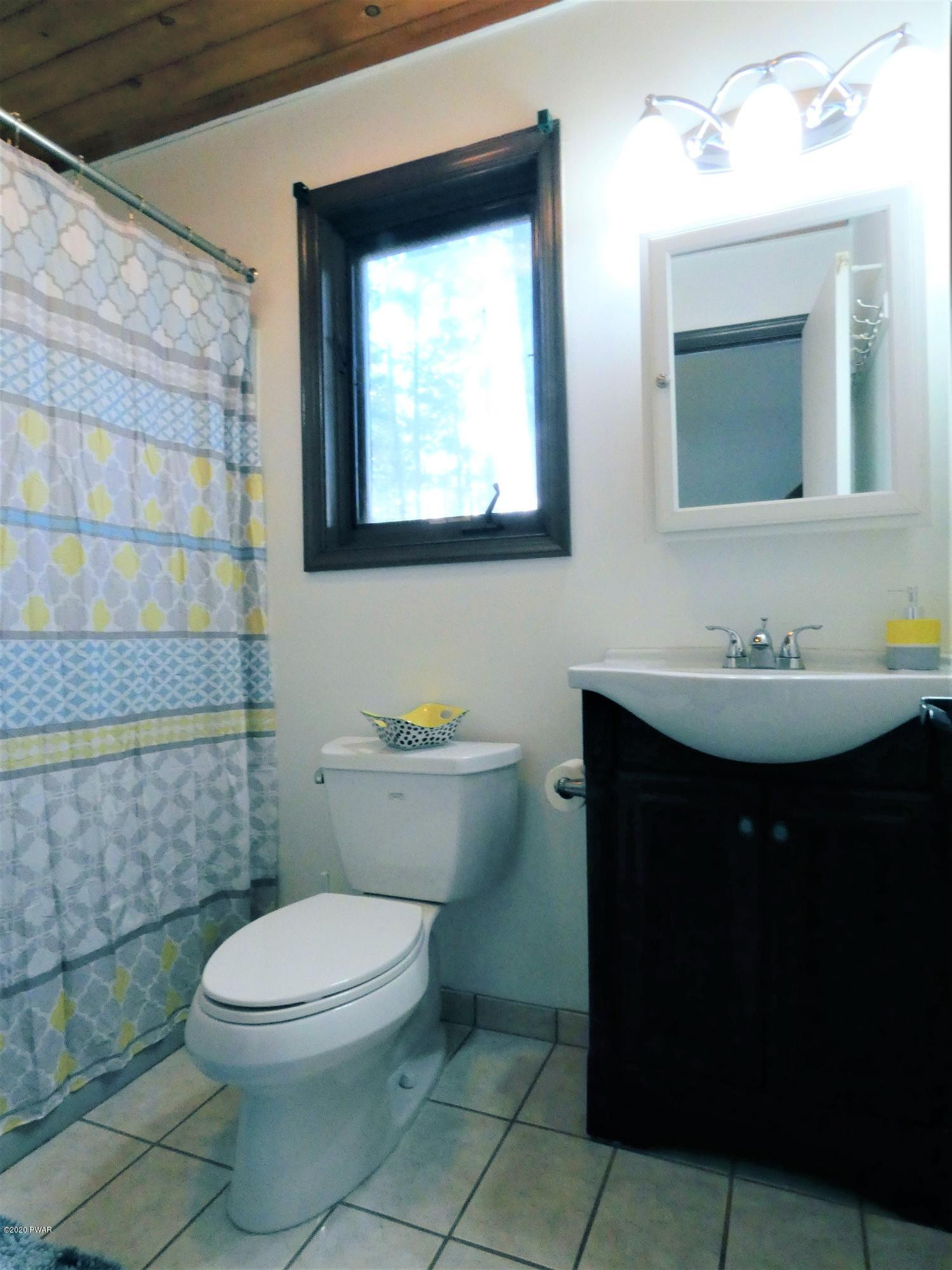 18 Northgate Road Lake Ariel, PA 18436 - Photo 11 of 16