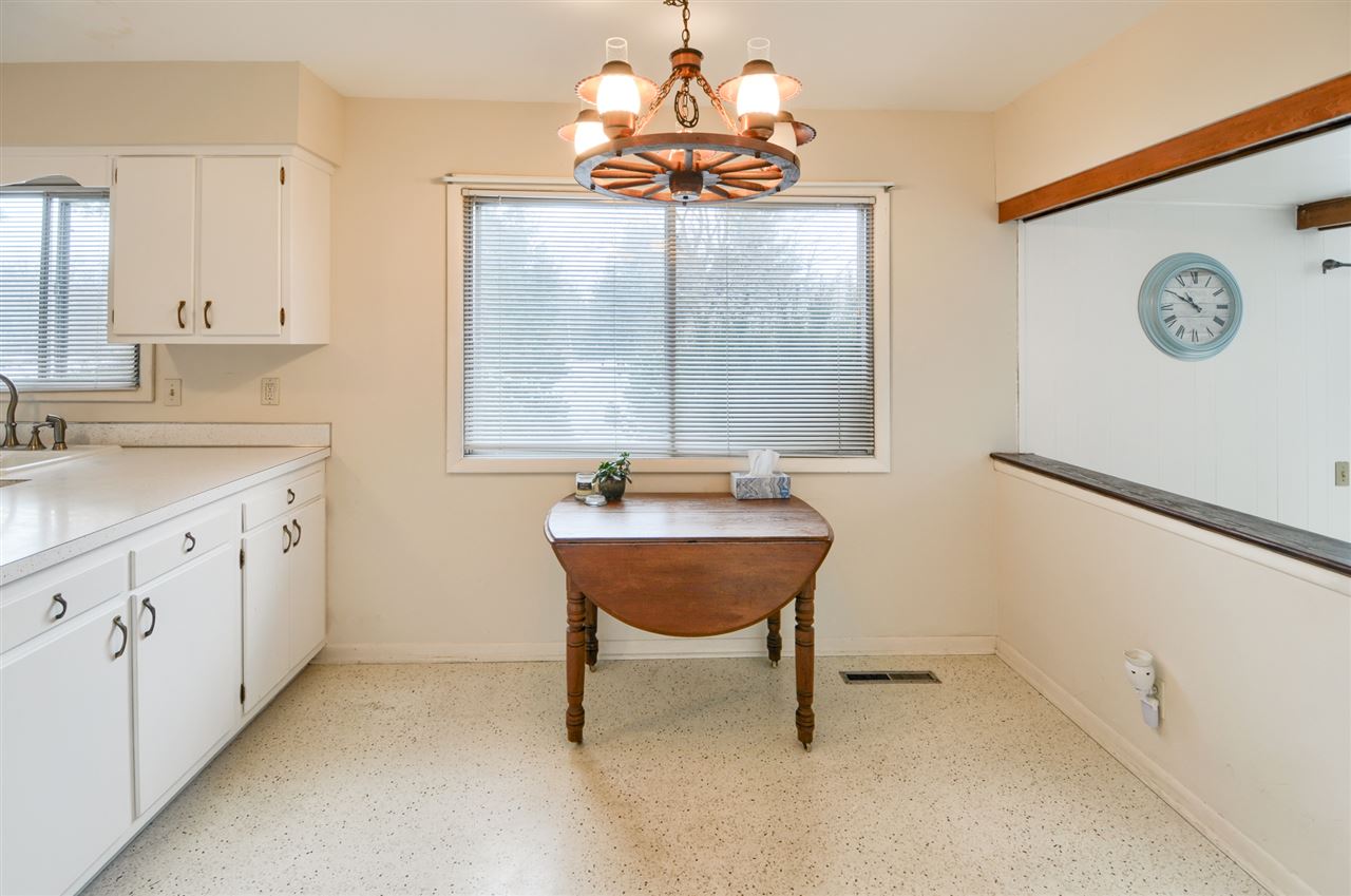 5226 Davison Road Burton, MI 48509 - Photo 15 of 40 50004910-14.JPG