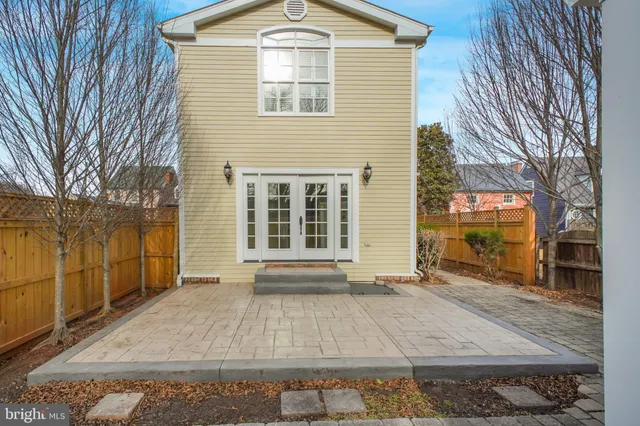 $3,500 | 204 Fauquier Street, Fredericksburg, VA 22401