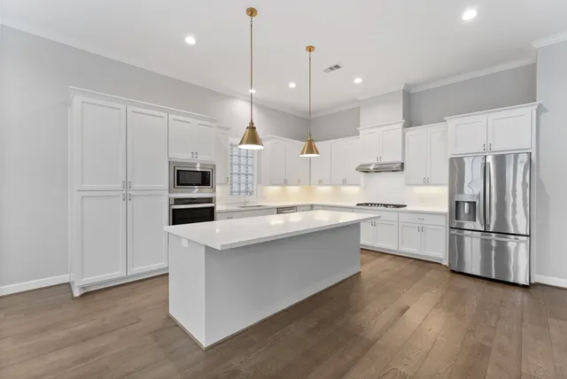 $3,775 | 114 Magnolia Grn Street, The Woodlands, TX 77384