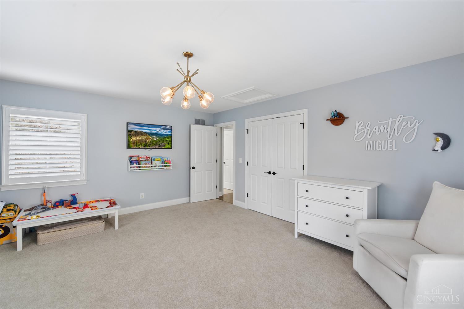 7913 Cooper Road Montgomery, OH 45242 - Photo 24 of 43 Gallery Image 24